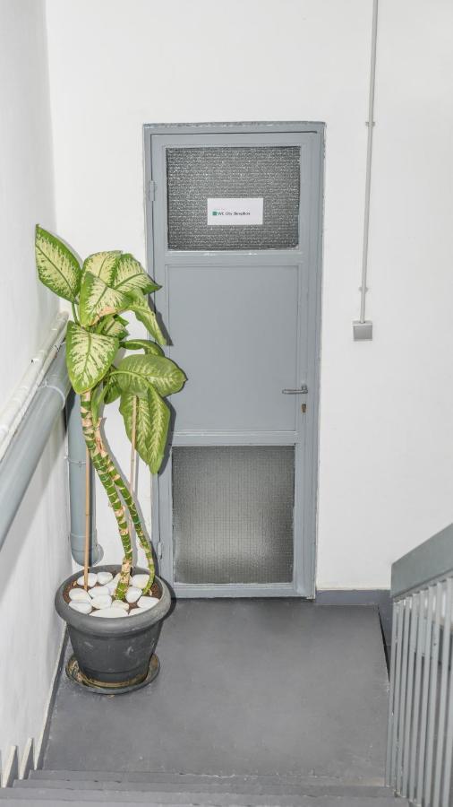 Monastiraki Citycenter Sleepbox- Unspoiled Athens Apartments Atenas Exterior foto