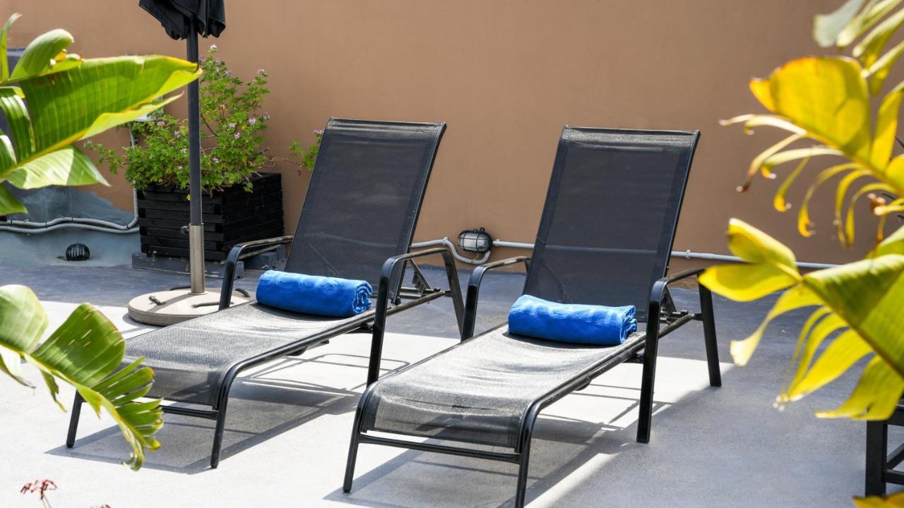 Monastiraki Citycenter Sleepbox- Unspoiled Athens Apartments Atenas Exterior foto