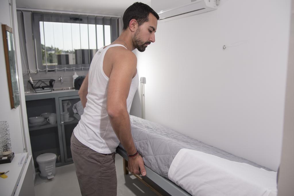 Monastiraki Citycenter Sleepbox- Unspoiled Athens Apartments Atenas Exterior foto